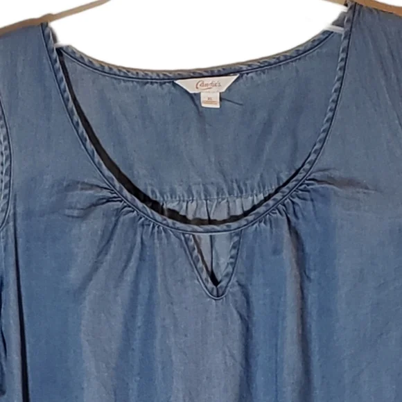 Candies Jr XL cold shoulder pullover jean top. 325 - Picture 2 of 3